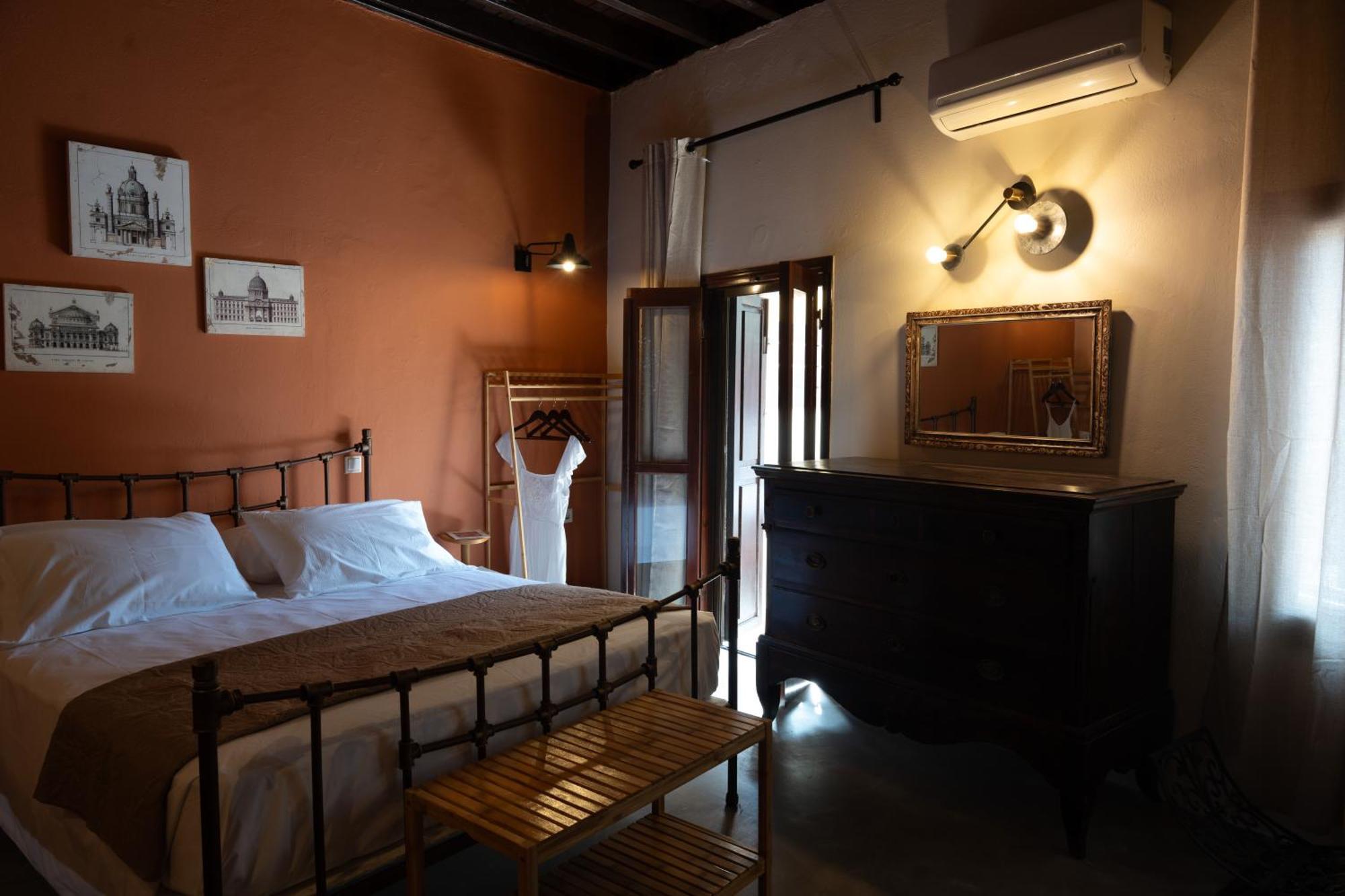 Old Town Corner Luxury Studios Rhodes City Room photo